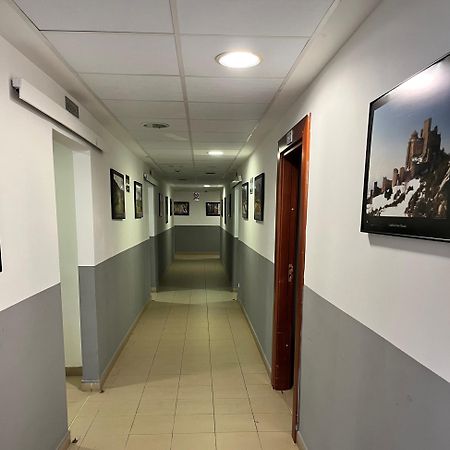 Albergue Zaragoza Camping Exteriör bild