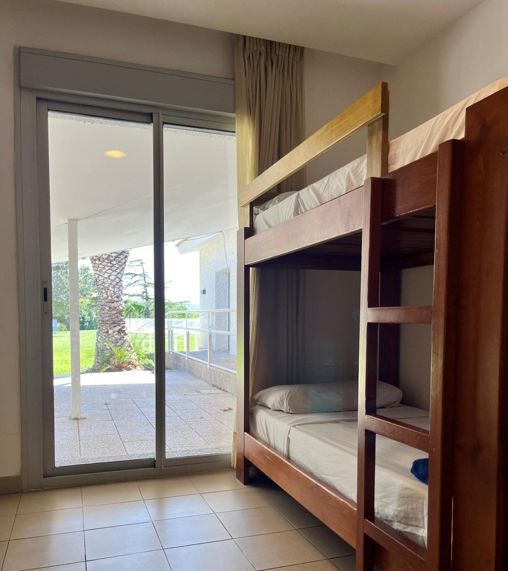 Albergue Zaragoza Camping Exteriör bild